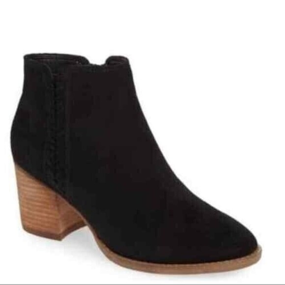 Blondo Womens  Black Suede Nina  Block Heel Ankle Booties  9.5 M - Picture 1 of 8